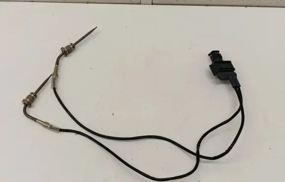 Mercedes-Benz E W214 Exhaust gas temperature sensor A0009058415