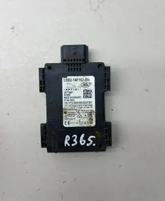 Land Rover Defender Blind spot module L8B214F152BN 28775687