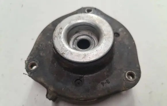 Volkswagen PASSAT B6 Front upper strut mount 225008629