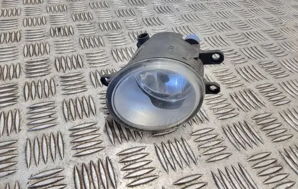 Toyota Avensis T250 Front fog light 812100d040