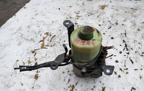 Seat Ibiza IV (6J,6P) Power steering pump 6R0423156B