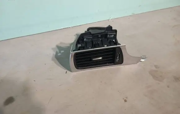 Audi A7 S7 4G Dashboard side air vent grill/cover trim 4G1820901 9025700
