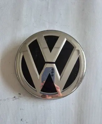 Volkswagen Polo VI Manufacturer badge logo/emblem 2G0853601A