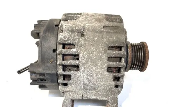 Volkswagen Golf VII Generator/alternator TG14C043