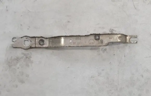 Audi A7 S7 4K8 Fender mounting bracket 4G8807591C