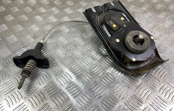 Dodge Durango Spare wheel mounting bracket 