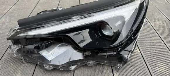 Lexus LBX Headlight/headlamp