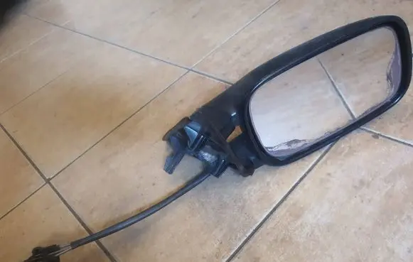 Volkswagen PASSAT B3 Front door electric wing mirror 357957502