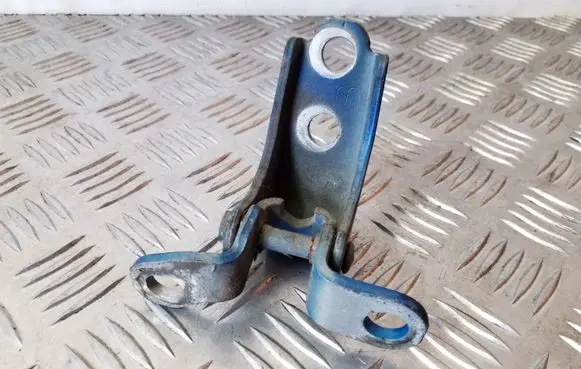 Honda Jazz Front door lower hinge 