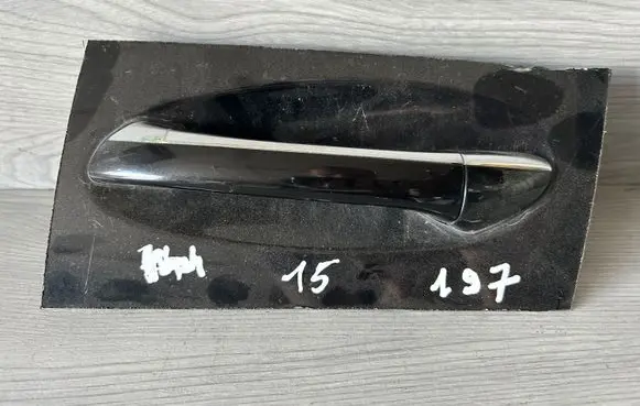 Mercedes-Benz E W211 Front door handle cover 