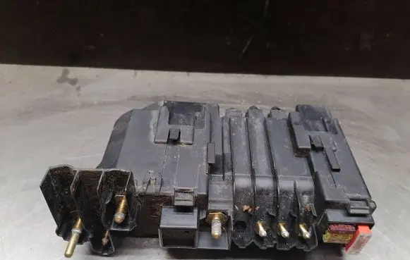 Mercedes-Benz S W221 Fuse box set 2215400850