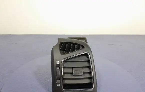 Chevrolet Captiva Dashboard side air vent grill/cover trim 96962075