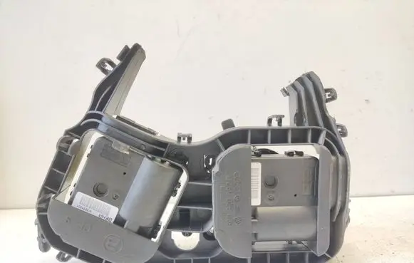 Audi A1 Air flap motor/actuator 6Q0820892B