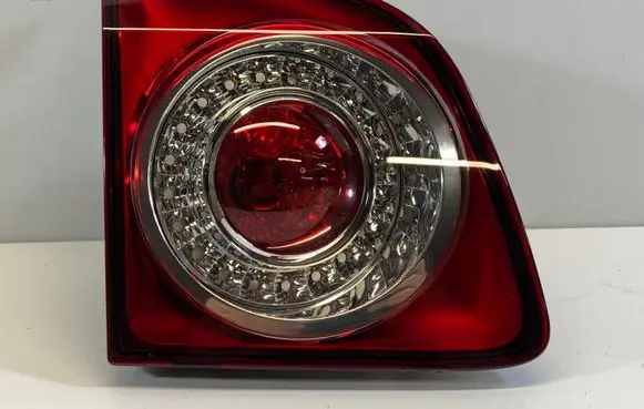 Volkswagen Golf Plus Tailgate rear/tail lights 5M0945093M