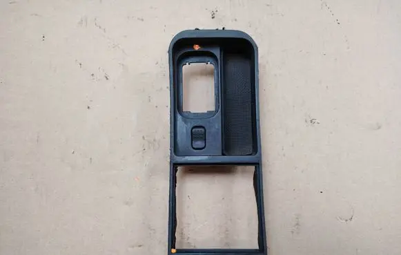 Maserati Coupe Other center console (tunnel) element