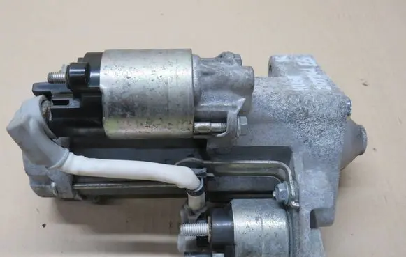 Ford Kuga II Starter motor MS4380000270 DS7T11000LE 02700003015071