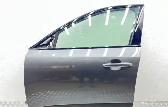 Jaguar E-Pace Front door