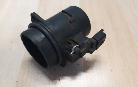 Citroen C3 Picasso Mass air flow meter 9683282980