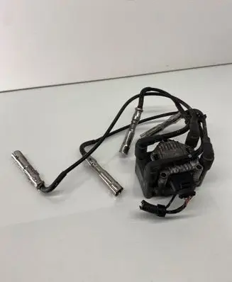 Volkswagen Touran I High voltage ignition coil 032905106B 311740