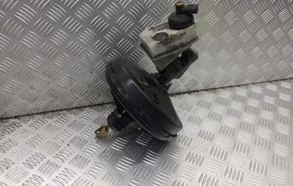 Renault Kangoo I Brake booster 8200091050