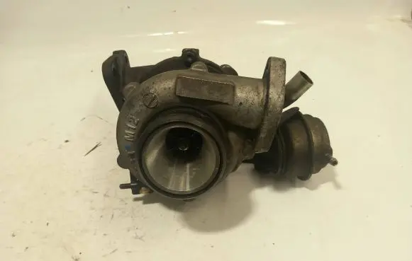 Opel Zafira B Turbo 7795912 GTB1546V 80536744