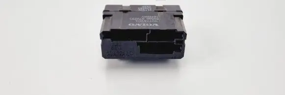 Volvo V70 Seat heating relay 30774204 211635