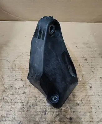 Mercedes-Benz E W213 Engine mounting bracket A6542230100