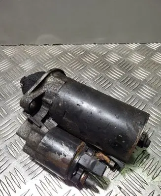 Volkswagen Golf IV Starter motor 02A911024