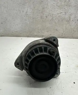 BMW 7 F01 F02 F03 F04 Engine mount bracket 68623513 6777373