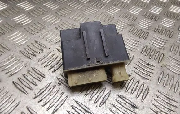 Peugeot 207 Glow plug pre-heat relay 9652021180