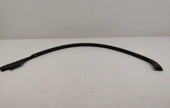Mercedes-Benz Vito Viano W447 Rubber seal front door (on door) A4477200254
