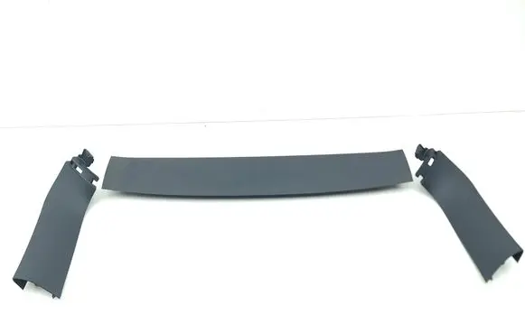 Tailgate trim