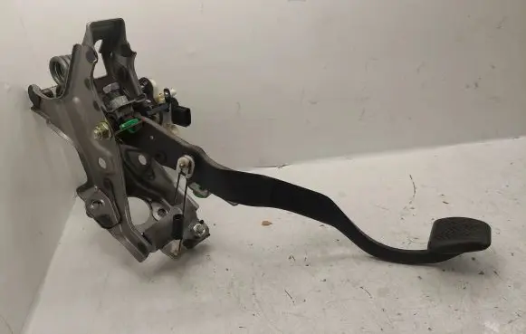 Clutch pedal