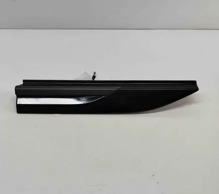 Land Rover Range Rover Velar Fender model badge letters K8AM280B10AA