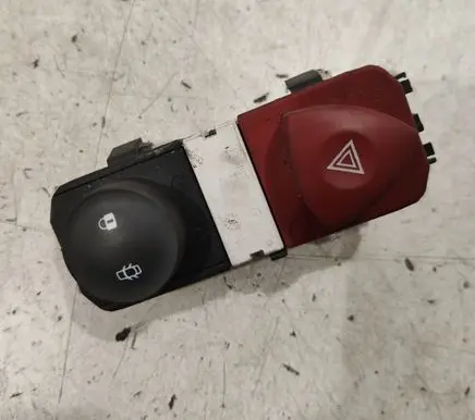 Renault Scenic II - Grand scenic II Hazard light switch 8200095493