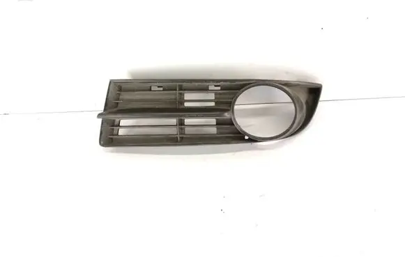Volkswagen Touran I Front bumper lower grill 1T0853665A