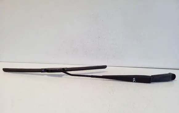 Nissan Pathfinder R51 Front wiper blade arm 39569