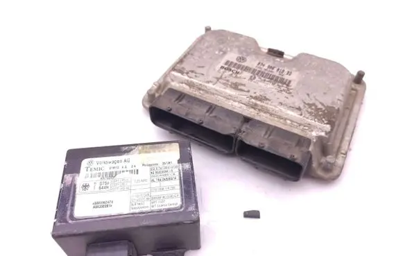Volkswagen II LT Engine ECU kit and lock set 074906018BD 2D0953257 0281010638