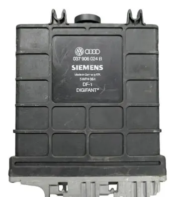Volkswagen Golf III Engine control unit/module 037906024B 5WP4064