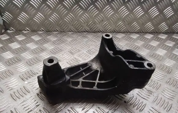 Volkswagen Transporter - Caravelle T5 Engine mounting bracket 038199207AF