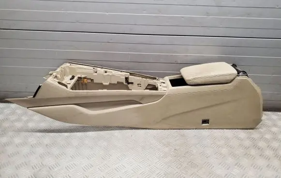 Audi A4 S4 B9 8W Center console