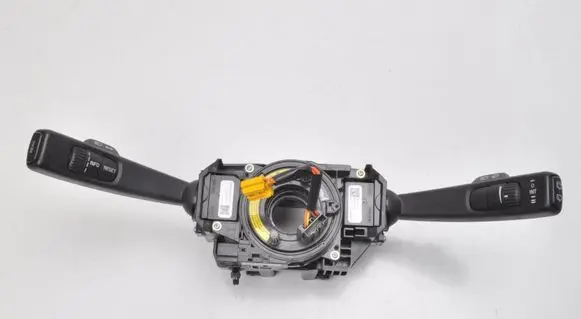 Volvo V70 A set of switches 31334643