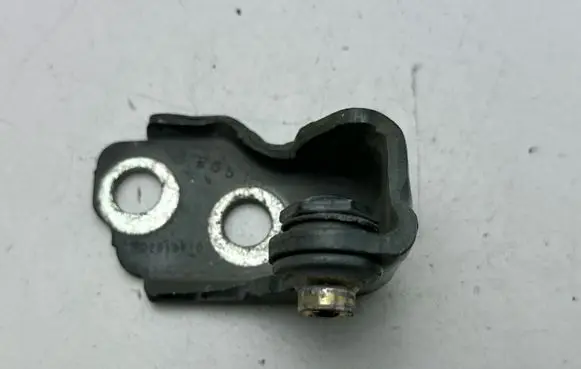 Ford Mustang VI Front door lower hinge 