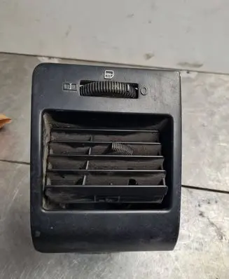 Mercedes-Benz Vito Viano W638 Dashboard side air vent grill/cover trim 6388311060 6388311260 63883107600