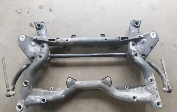 Mercedes-Benz C W204 Front subframe
