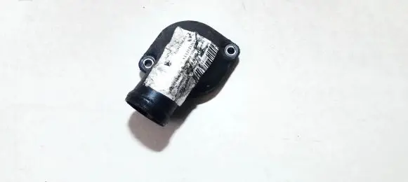 Volkswagen Transporter - Caravelle T4 Engine coolant pipe/hose Nenustatyta