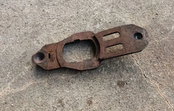 Chrysler Voyager Clutch release arm fork 4725612AA