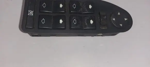 BMW 5 E39 Electric window control switch 8360447