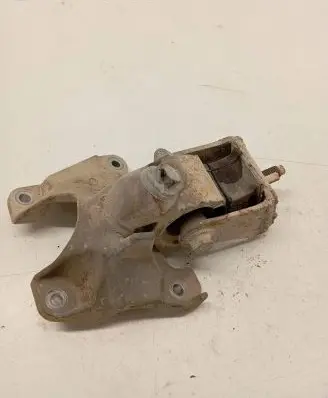 Ford Ranger Engine mount bracket AB396046C