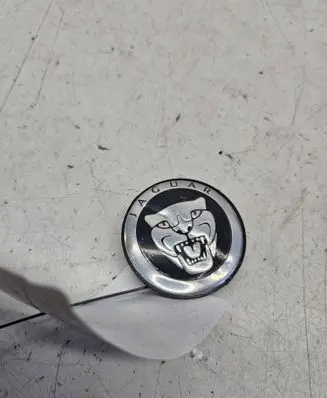 Jaguar XF X250 Original wheel cap 8W931A096AB